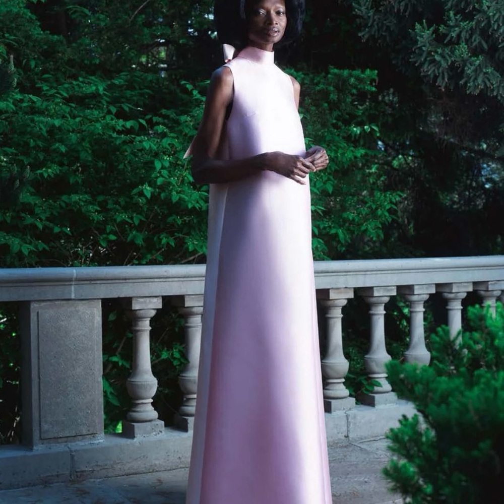 Elegant Pink Sleeveless Dress